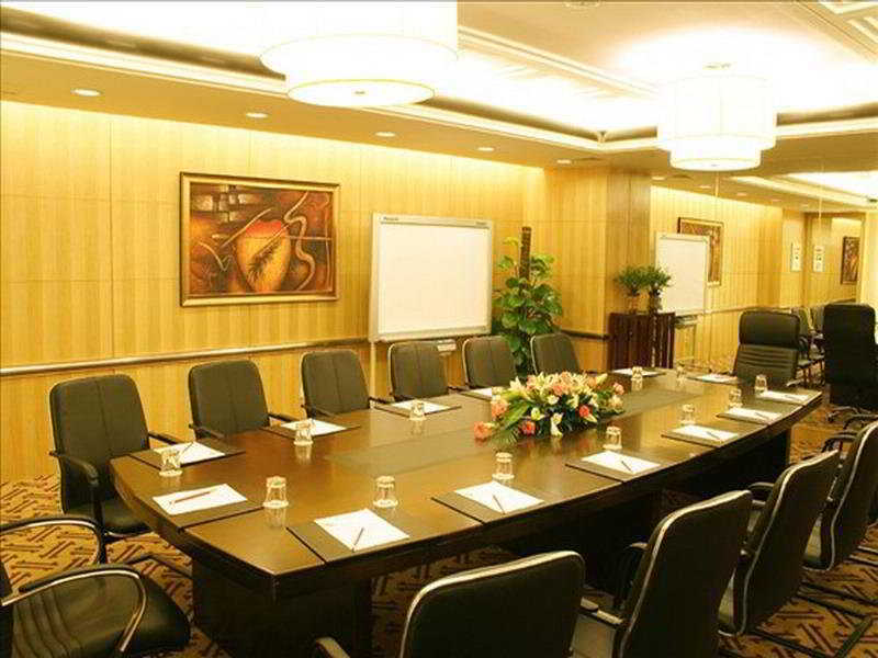 Ramada Plaza Guangzhou Hotel Facilities photo