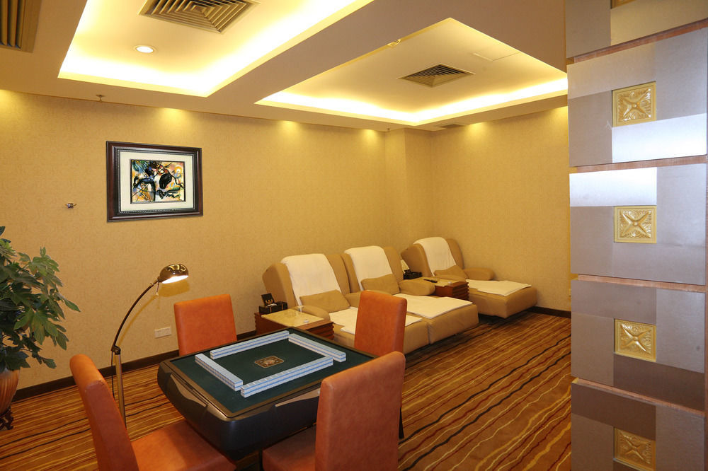 Ramada Plaza Guangzhou Hotel Exterior photo
